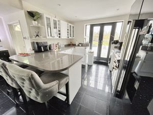 Kitchen- click for photo gallery